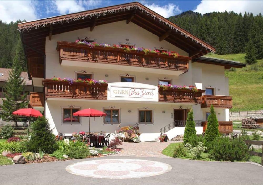 Garni Pra Fiori Hotel Campitello di Fassa Exterior photo